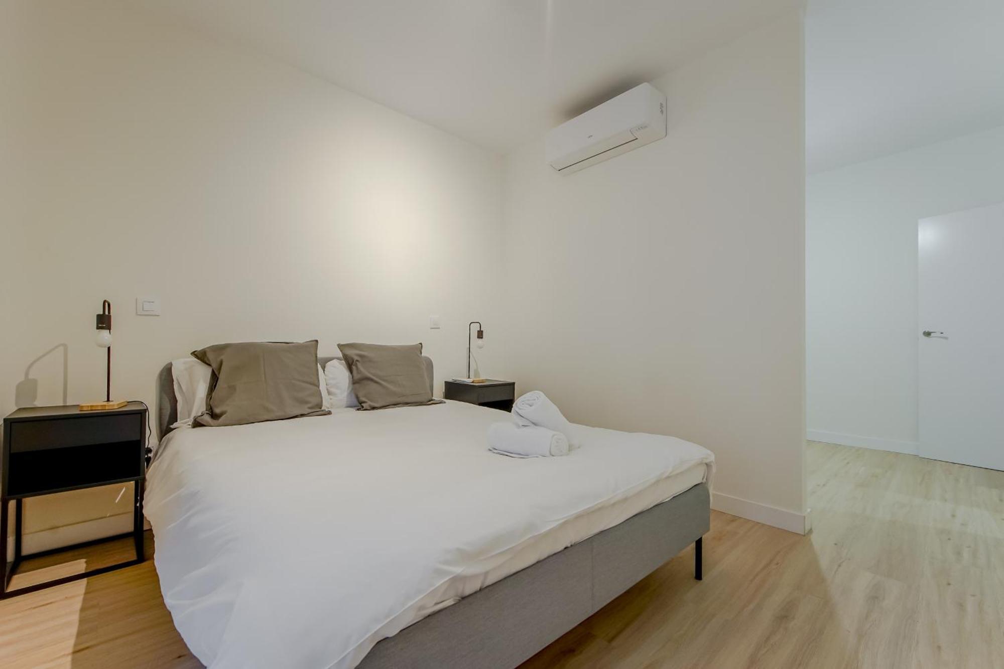 Modern Apt Para 6Pax En La Plaza De Tirso-Centro E1 Madrid Kültér fotó